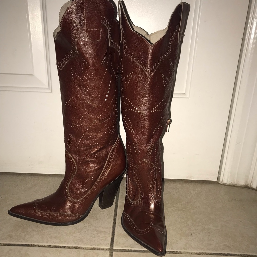 BCBG cowboy boots